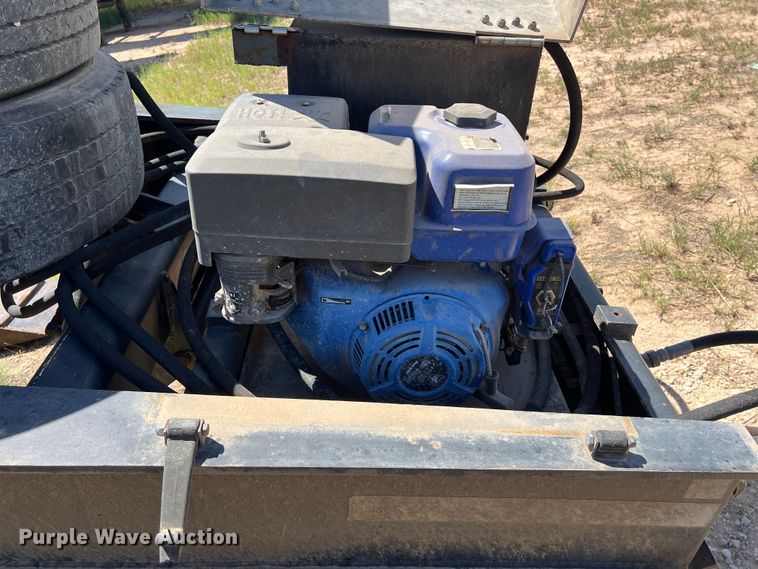 image for item LU9870 1994 Etnyre RTB40TD3-T1 lowboy equipment trailer