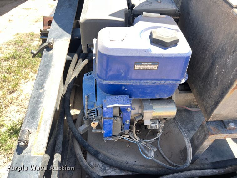 image for item LU9870 1994 Etnyre RTB40TD3-T1 lowboy equipment trailer