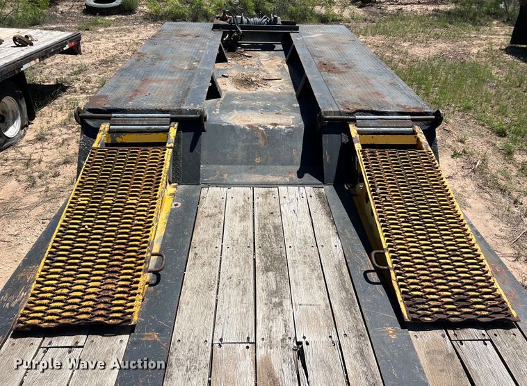 image for item LU9870 1994 Etnyre RTB40TD3-T1 lowboy equipment trailer