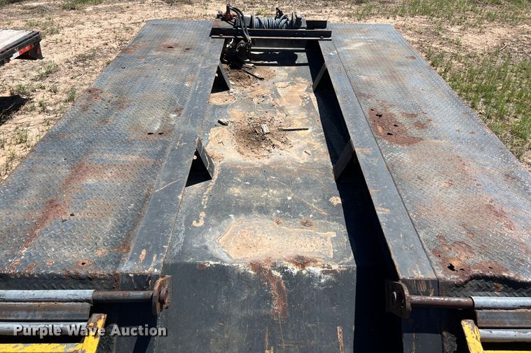 image for item LU9870 1994 Etnyre RTB40TD3-T1 lowboy equipment trailer