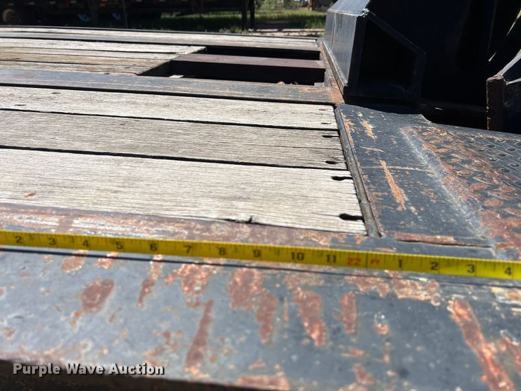 image for item LU9870 1994 Etnyre RTB40TD3-T1 lowboy equipment trailer