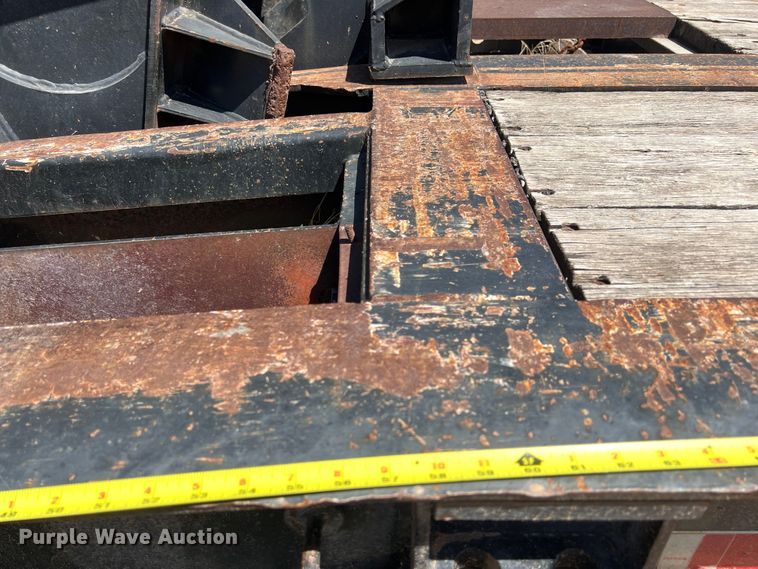 image for item LU9870 1994 Etnyre RTB40TD3-T1 lowboy equipment trailer