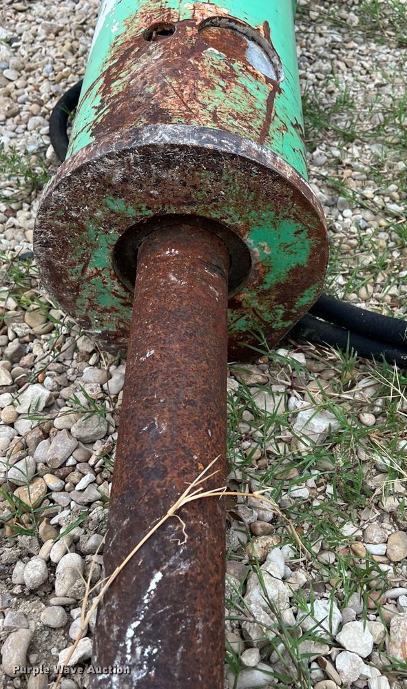 image for item LU9881 2012 Tramac SC42 breaker