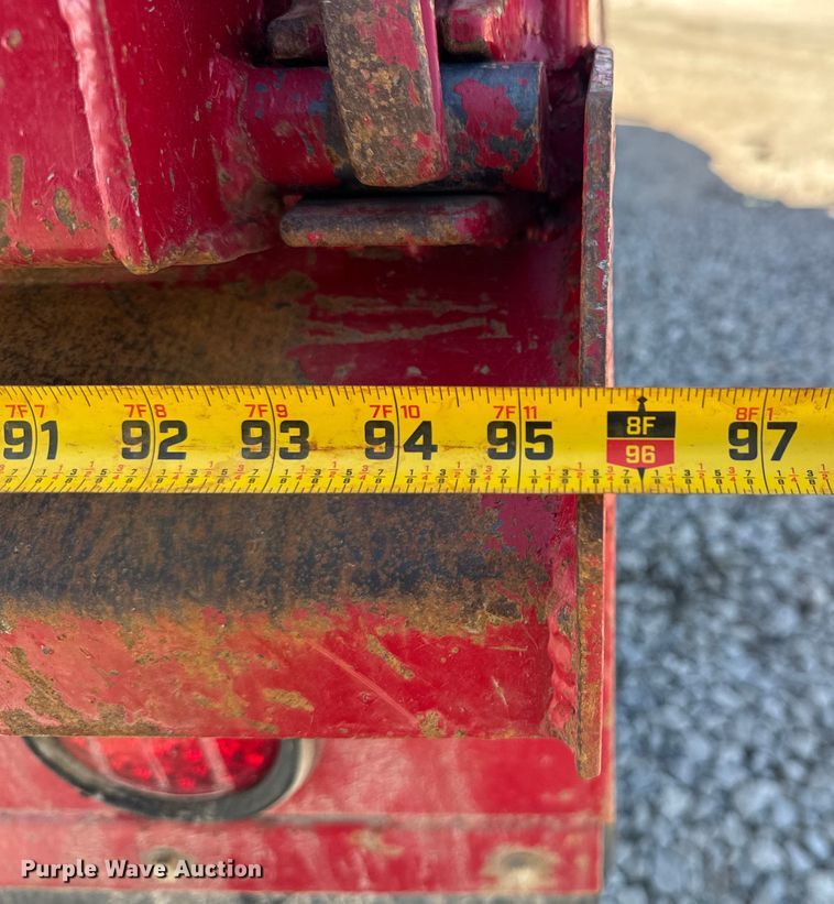 image for item ND9064 2010 Kenworth T800 dump truck