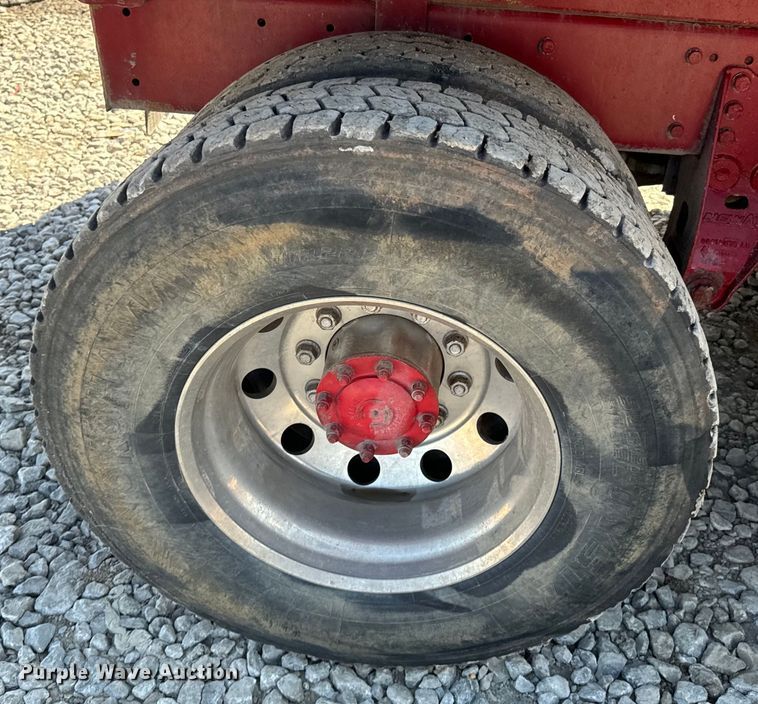 image for item ND9064 2010 Kenworth T800 dump truck