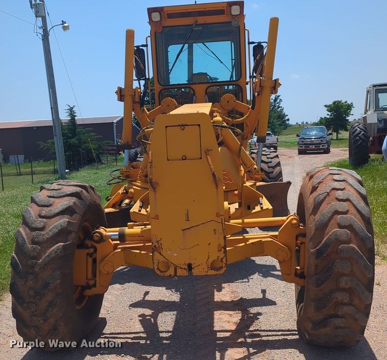 image for item NG9784 1994 Dresser 870 motor grader