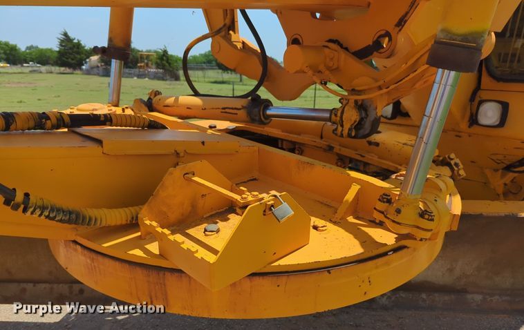 image for item NG9784 1994 Dresser 870 motor grader