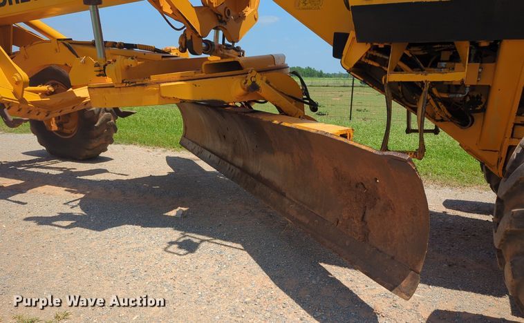 image for item NG9784 1994 Dresser 870 motor grader