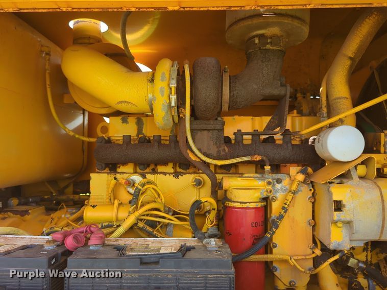 image for item NG9784 1994 Dresser 870 motor grader