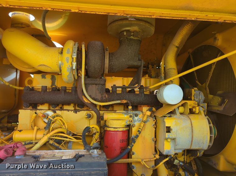 image for item NG9784 1994 Dresser 870 motor grader