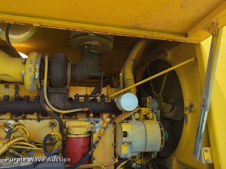 image for item NG9784 1994 Dresser 870 motor grader