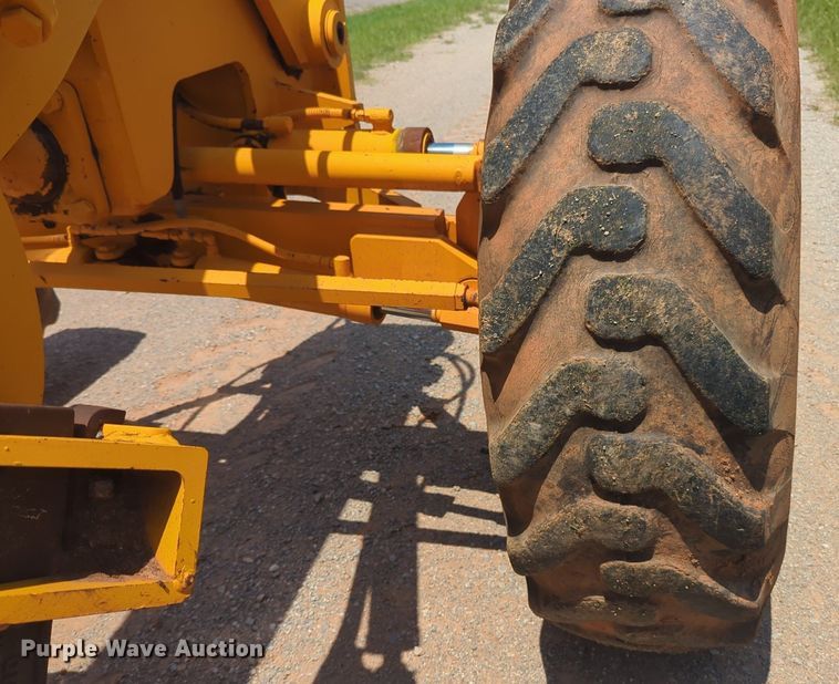 image for item NG9784 1994 Dresser 870 motor grader