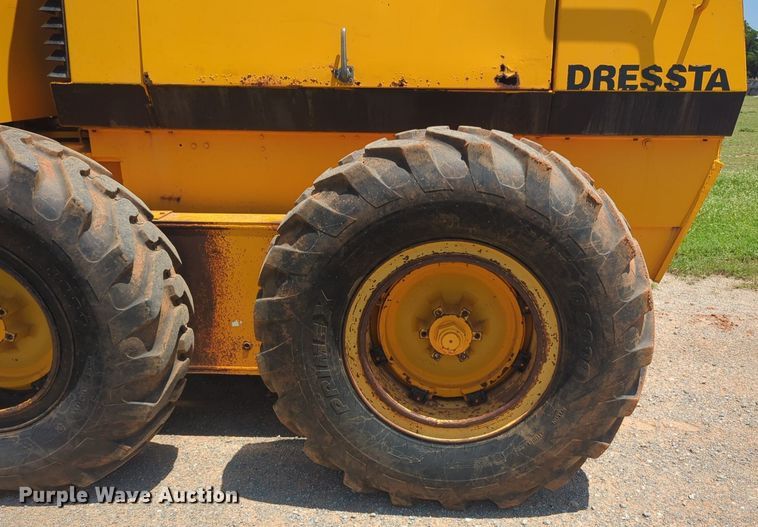 image for item NG9784 1994 Dresser 870 motor grader