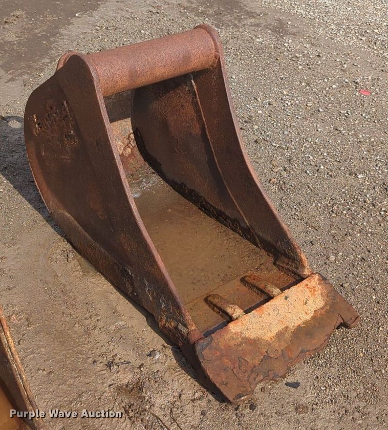 image for item NG9789 Wain Roy bucket