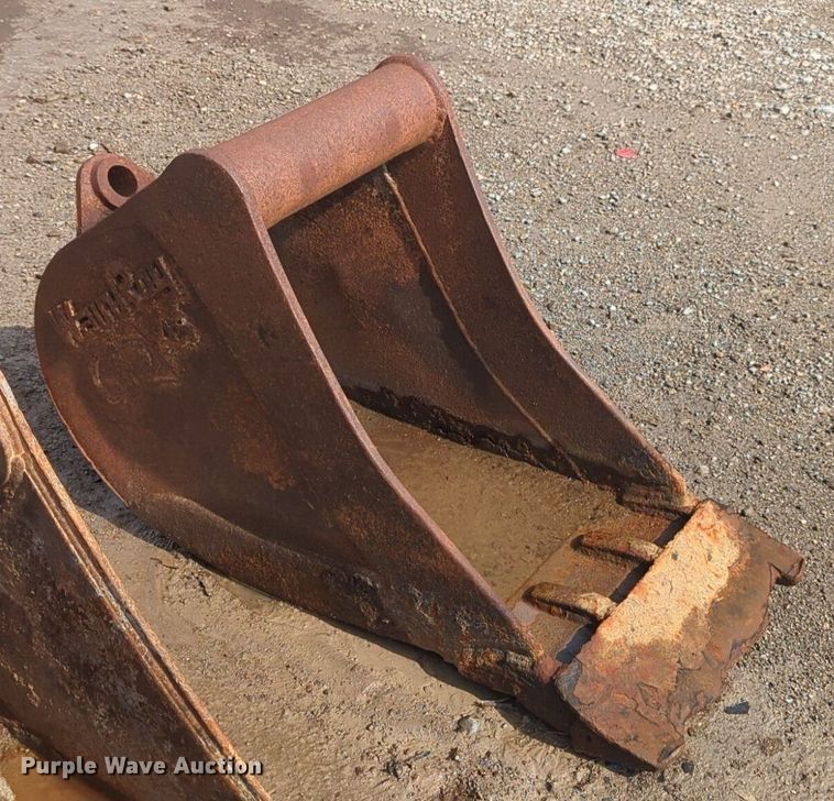 image for item NG9789 Wain Roy bucket