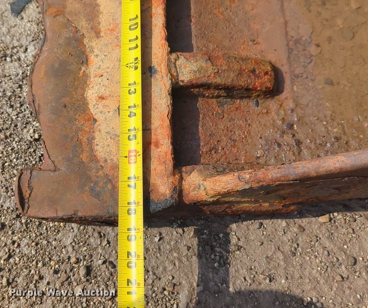 image for item NG9789 Wain Roy bucket