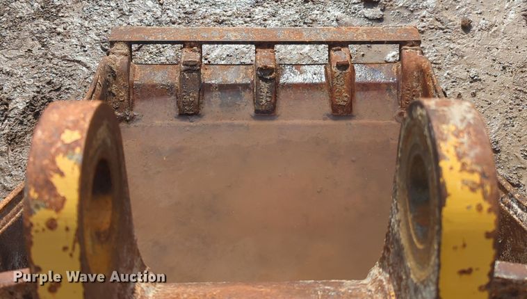 image for item NG9790 John Deere bucket