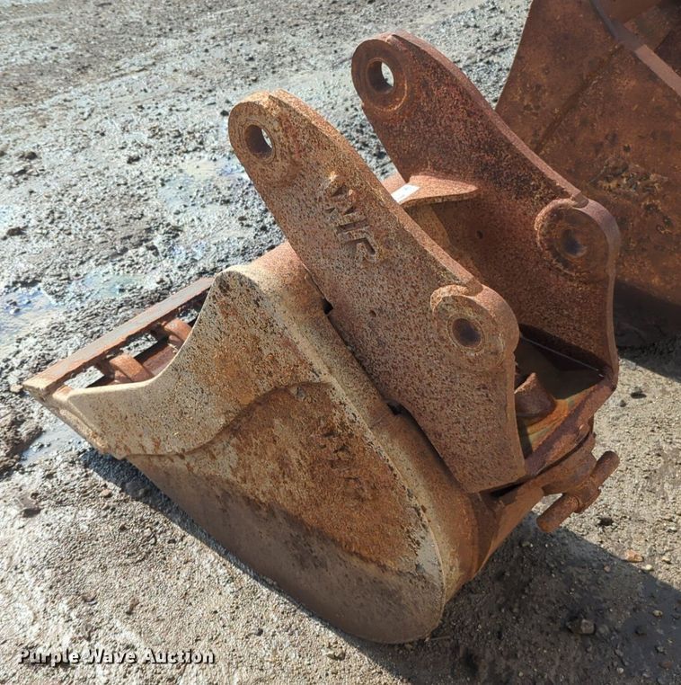 image for item NG9792 WR bucket