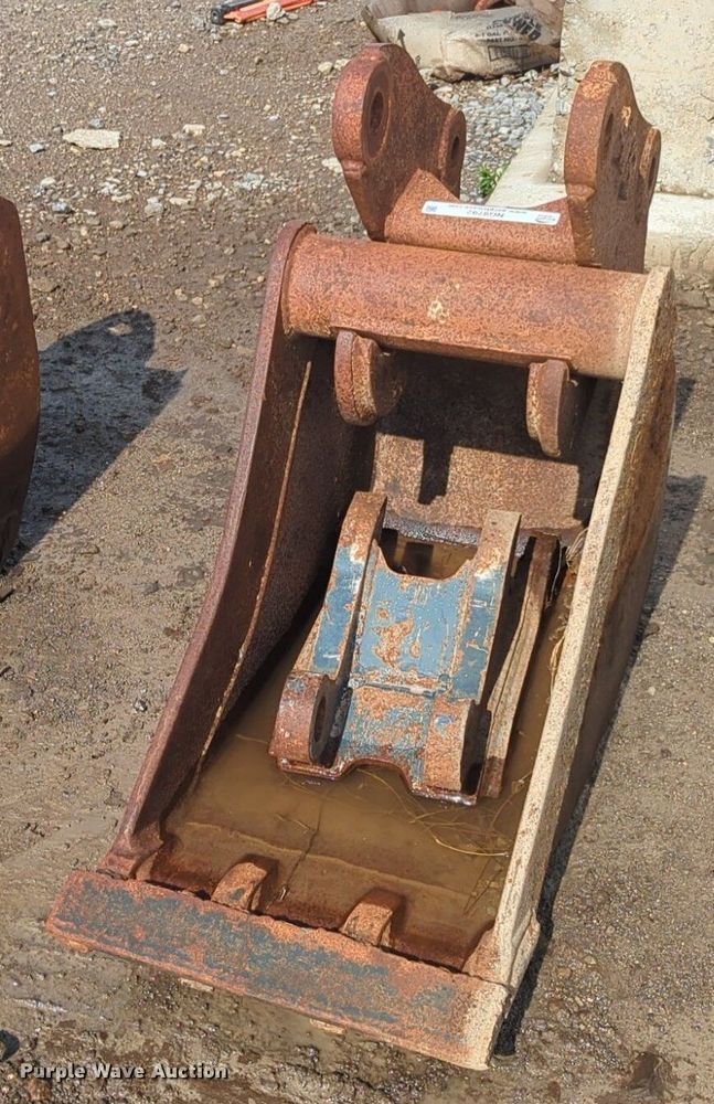 image for item NG9792 WR bucket