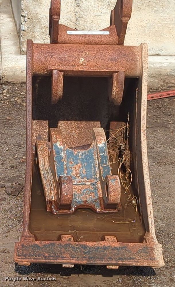 image for item NG9792 WR bucket