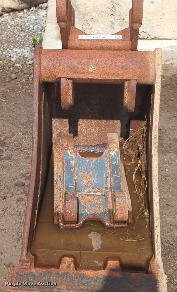 image for item NG9792 WR bucket