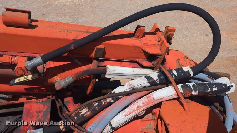 image for item NG9804 1993 Ford F700 pressure digger truck