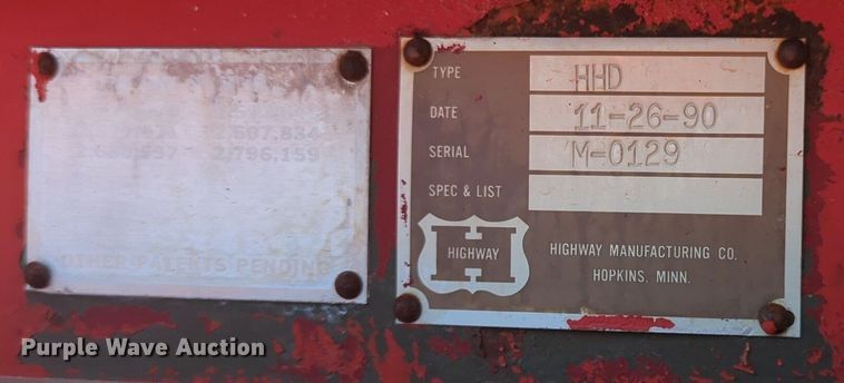 image for item NG9804 1993 Ford F700 pressure digger truck