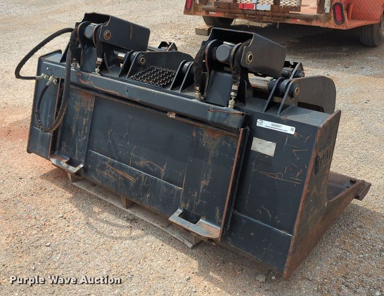 image for item NG9807 Caterpillar 157-7224 skid steer grapple bucket