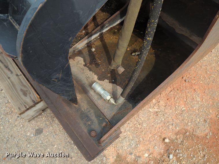 image for item NG9807 Caterpillar 157-7224 skid steer grapple bucket