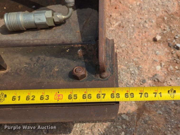 image for item NG9807 Caterpillar 157-7224 skid steer grapple bucket