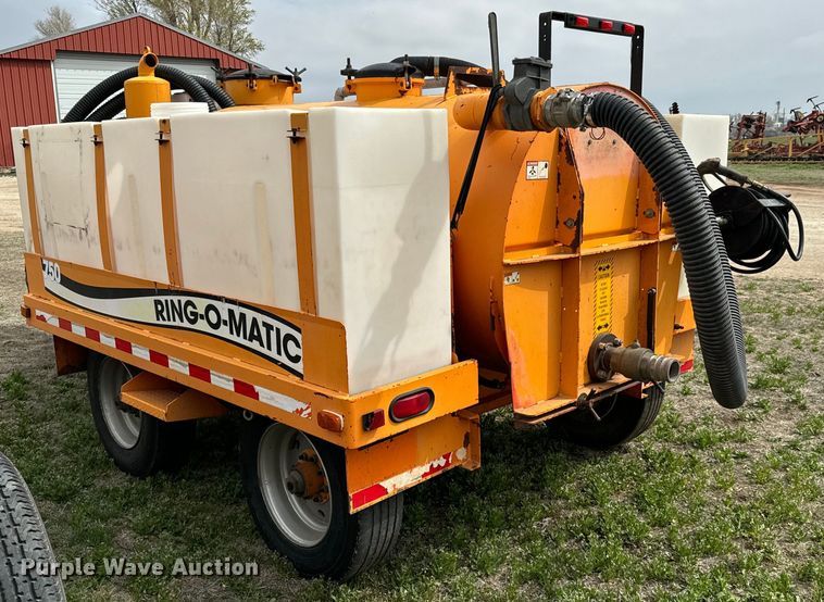 image for item NH9065 2007 Ring-O-Matic 750 vacuum excavator