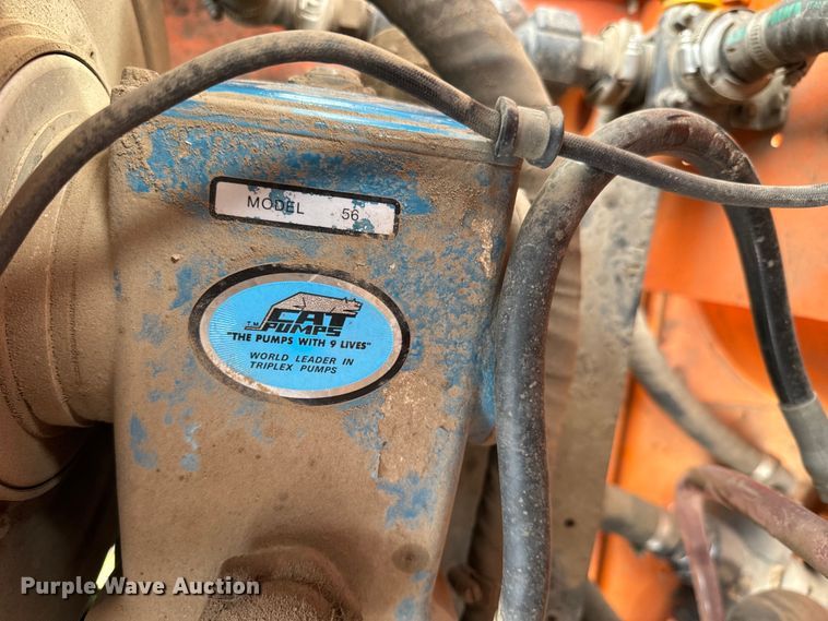 image for item NH9065 2007 Ring-O-Matic 750 vacuum excavator