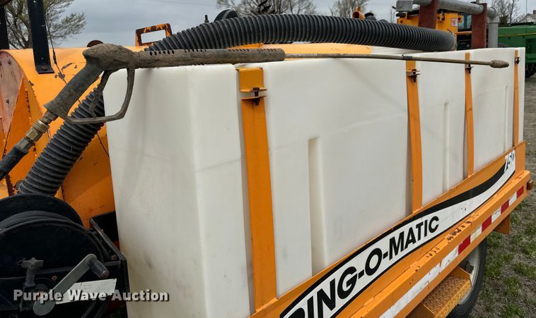 image for item NH9065 2007 Ring-O-Matic 750 vacuum excavator