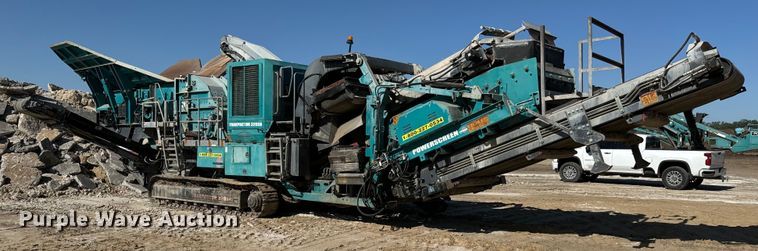 image for item NL9814 2017 Powerscreen Trakpactor 320SR impact crusher screening plant