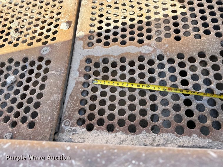 image for item NL9814 2017 Powerscreen Trakpactor 320SR impact crusher screening plant