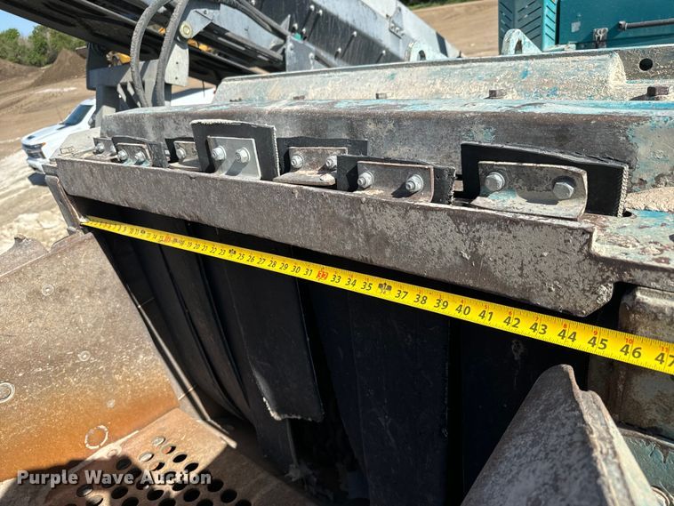 image for item NL9814 2017 Powerscreen Trakpactor 320SR impact crusher screening plant