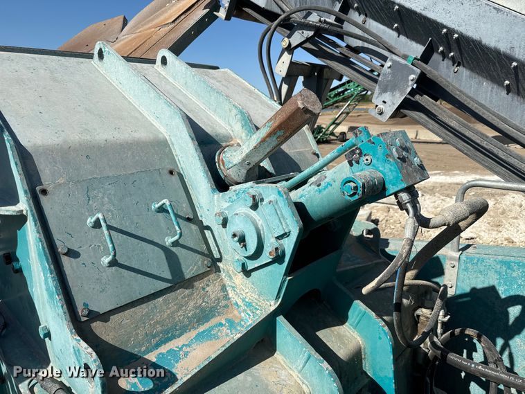 image for item NL9814 2017 Powerscreen Trakpactor 320SR impact crusher screening plant