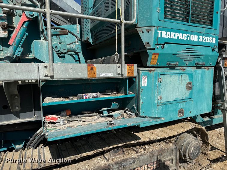 image for item NL9814 2017 Powerscreen Trakpactor 320SR impact crusher screening plant