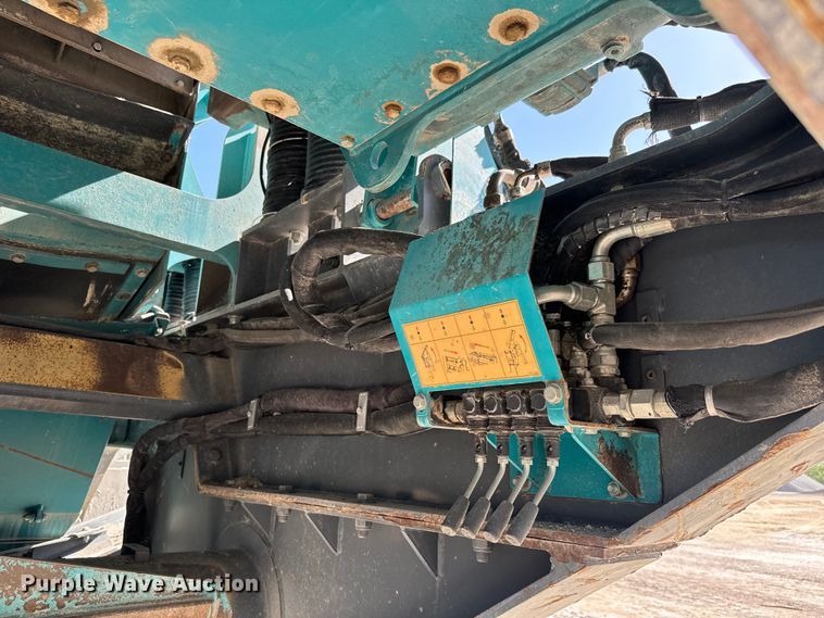 image for item NL9814 2017 Powerscreen Trakpactor 320SR impact crusher screening plant