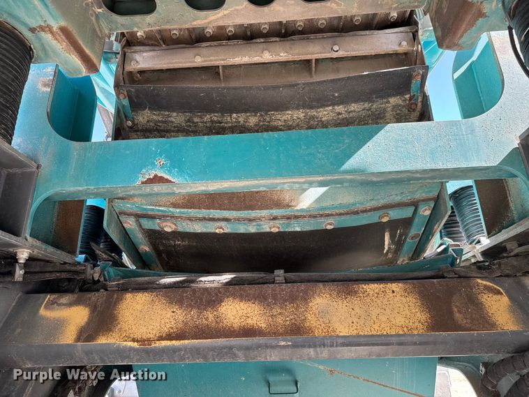 image for item NL9814 2017 Powerscreen Trakpactor 320SR impact crusher screening plant