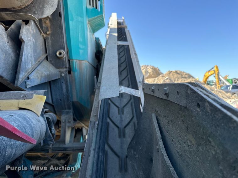 image for item NL9814 2017 Powerscreen Trakpactor 320SR impact crusher screening plant