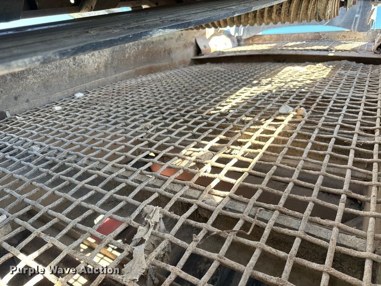 image for item NL9814 2017 Powerscreen Trakpactor 320SR impact crusher screening plant