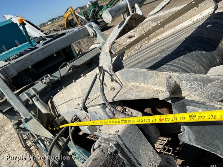 image for item NL9814 2017 Powerscreen Trakpactor 320SR impact crusher screening plant