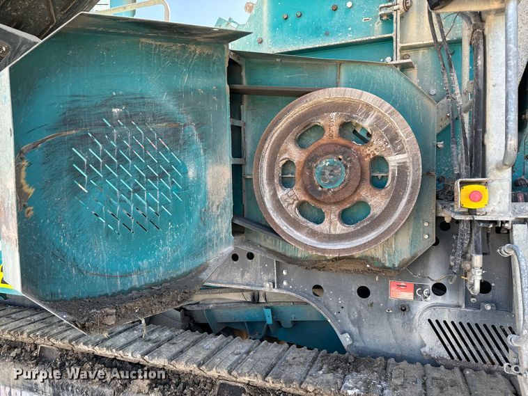 image for item NL9814 2017 Powerscreen Trakpactor 320SR impact crusher screening plant