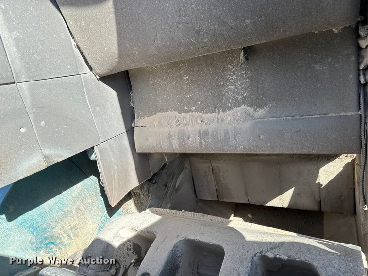 image for item NL9814 2017 Powerscreen Trakpactor 320SR impact crusher screening plant