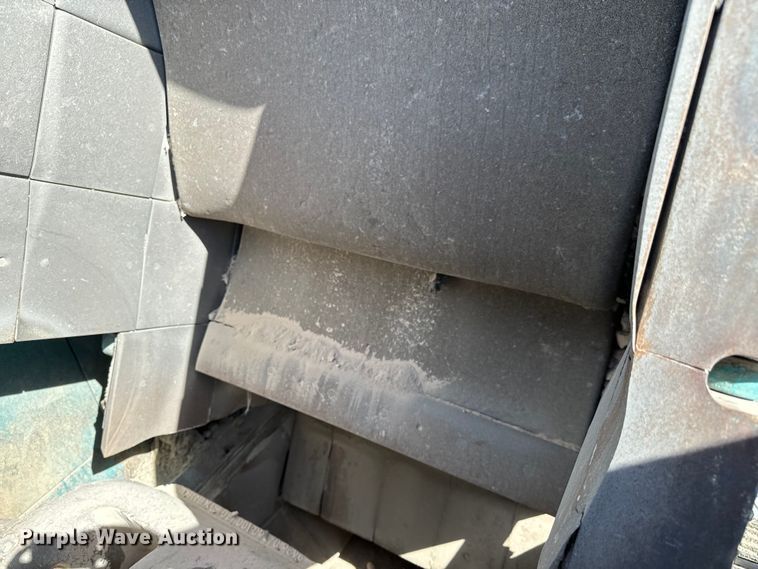 image for item NL9814 2017 Powerscreen Trakpactor 320SR impact crusher screening plant