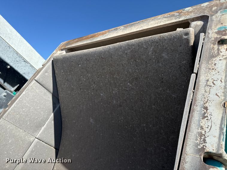 image for item NL9814 2017 Powerscreen Trakpactor 320SR impact crusher screening plant