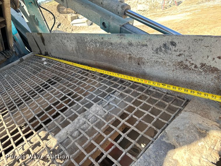 image for item NL9814 2017 Powerscreen Trakpactor 320SR impact crusher screening plant