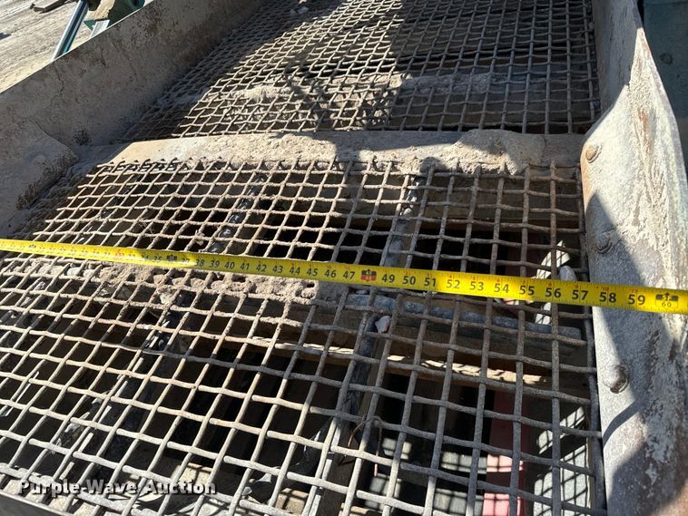 image for item NL9814 2017 Powerscreen Trakpactor 320SR impact crusher screening plant