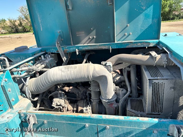 image for item NL9814 2017 Powerscreen Trakpactor 320SR impact crusher screening plant